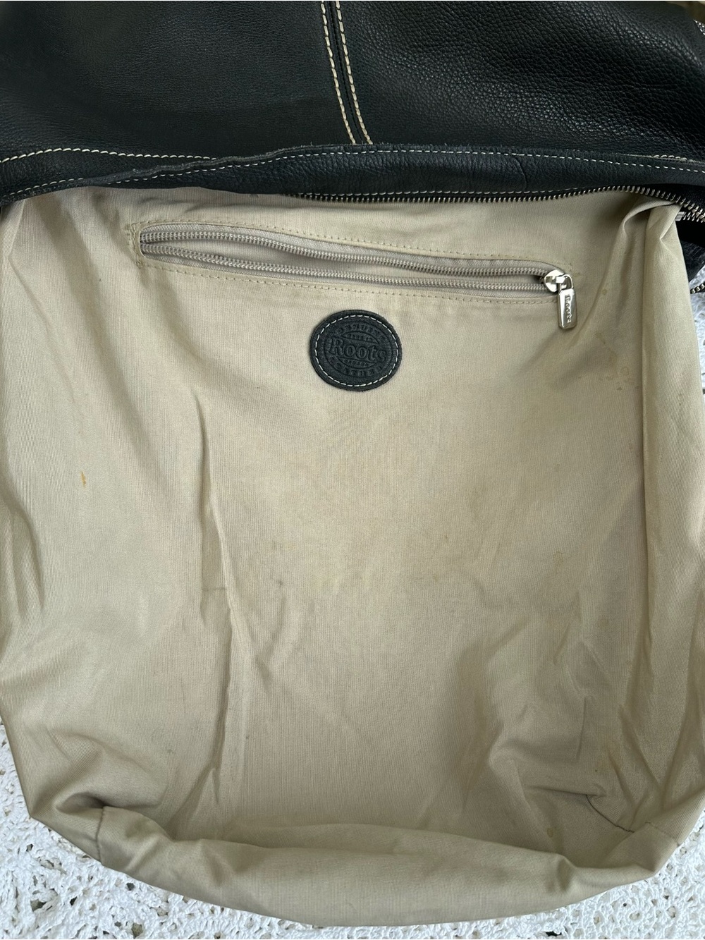 Vintage Roots Black Leather Slouchy Hobo Crossbody Bag - Picture 14 of 16
